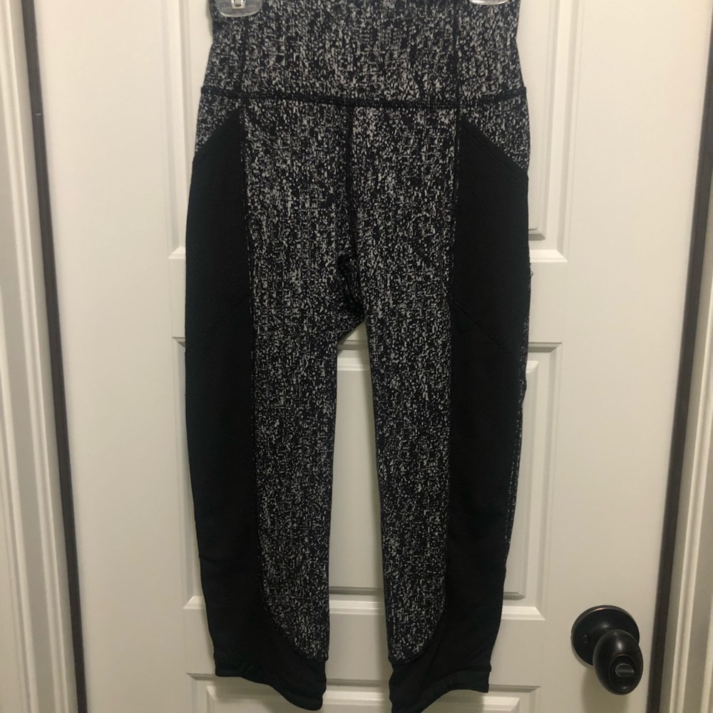 Capri lululemon leggings